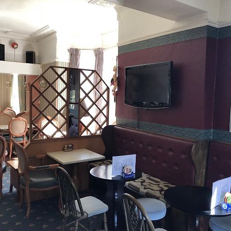 Chad Hill Hotel Сэнддаун Экстерьер фото