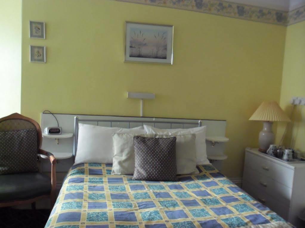 Chad Hill Hotel Сэнддаун Экстерьер фото